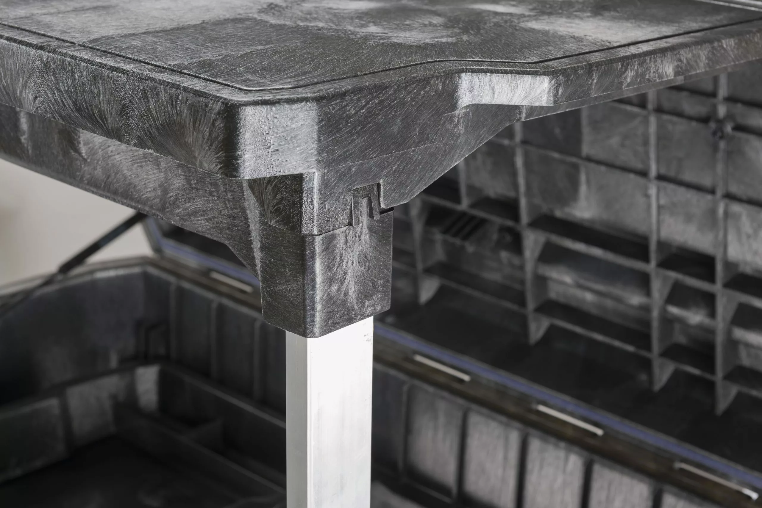 IRWIN Portable Tool Boxes Mobile Command Center 40.5-in Gray Structural Foam Wheels Lockable Tool Box 8 IRWIN Portable Tool Boxes Mobile Command Center 40.5-in Gray Structural Foam Wheels Lockable Tool Box - Image 6